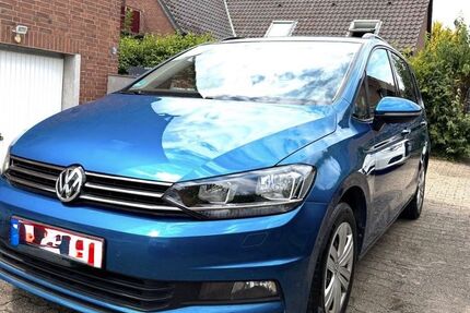 VW Touran 256.000 km 8.900 &euro; Lünen 44534