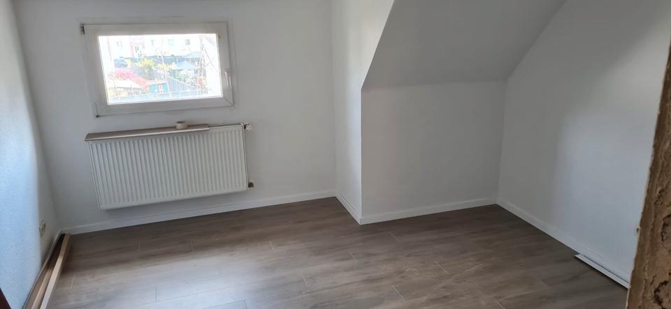 Dachgeschoßwohnung Gladbeck Brauck - 2.5 Zimmer, 50 m&sup2;, 450&euro; | Angebot:26238710