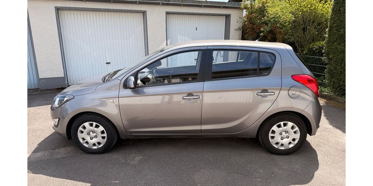 Hyundai i20 144.151 km 3.299 &euro; Oer-Erkenschwick 45739