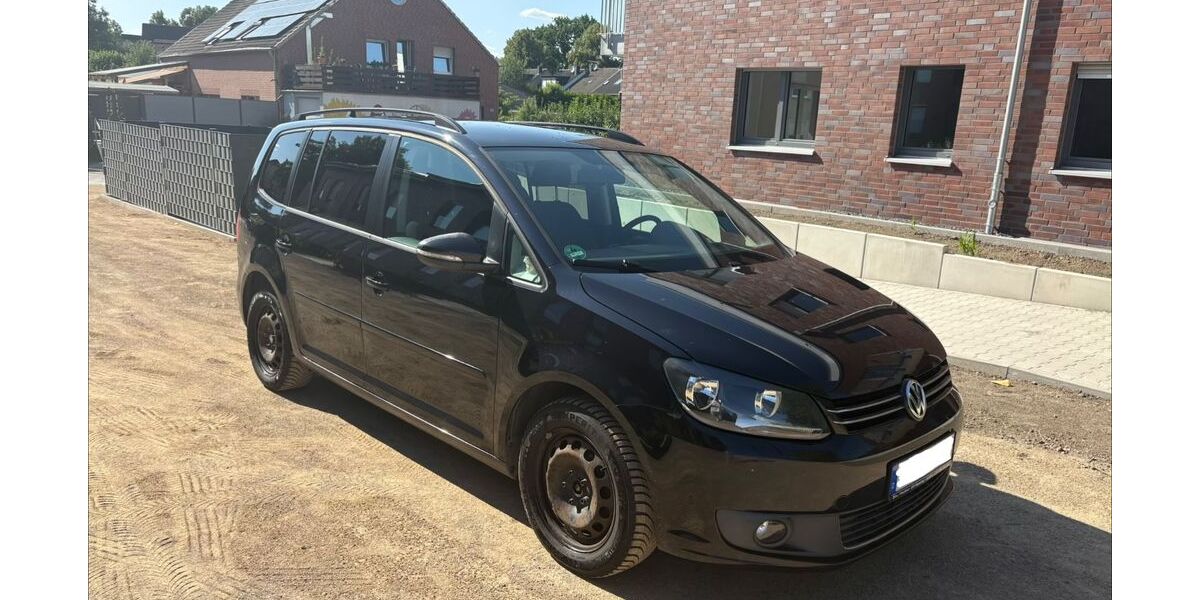 VW Touran 167.562 km 5.700 &euro; Dortmund 44329