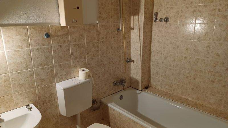 Wohnen am Moltkeviertel: Helle 2-Zimmer-Wohnung mit Altbau-Charme in Essen 2 zimmer