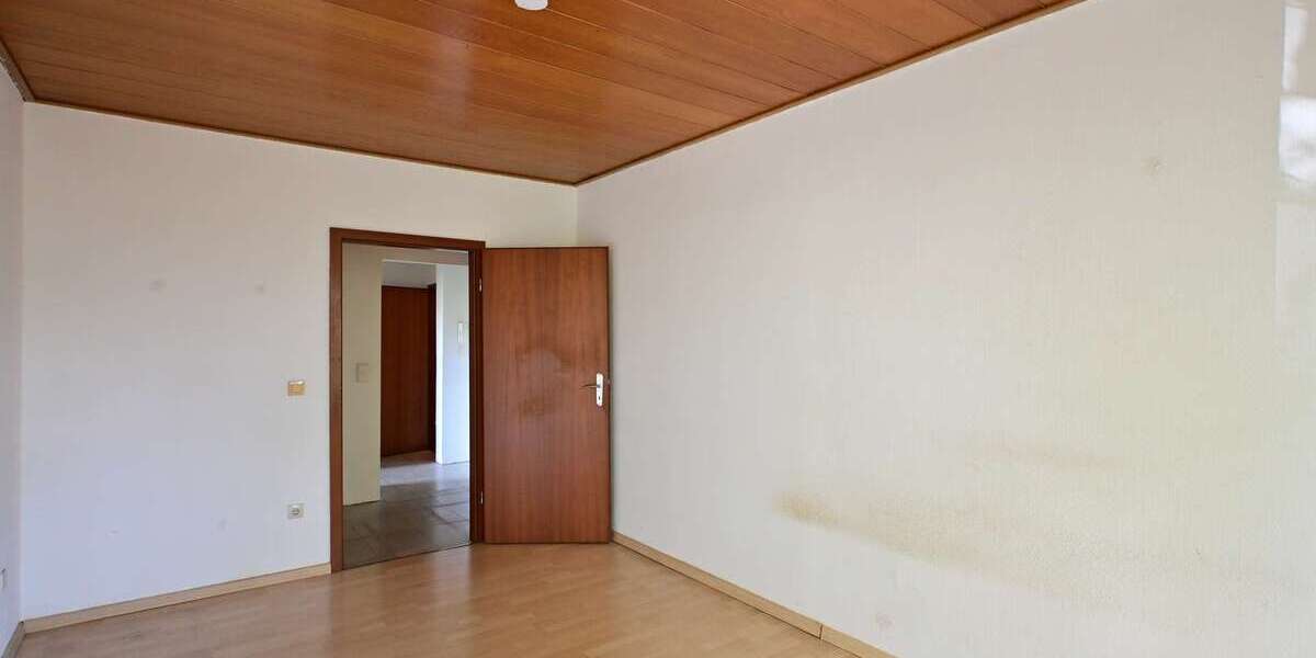 Etagenwohnung Gelsenkirchen Bismarck - 4 Zimmer, 96 m&sup2;, 700&euro; | Angebot:27383909