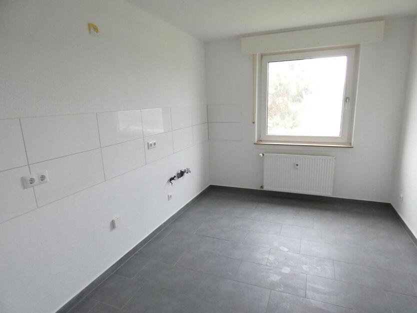 Schöne Erdgeschoss-Wohnung mit Balkon - wird demnächst komplett modernisiert zimmer