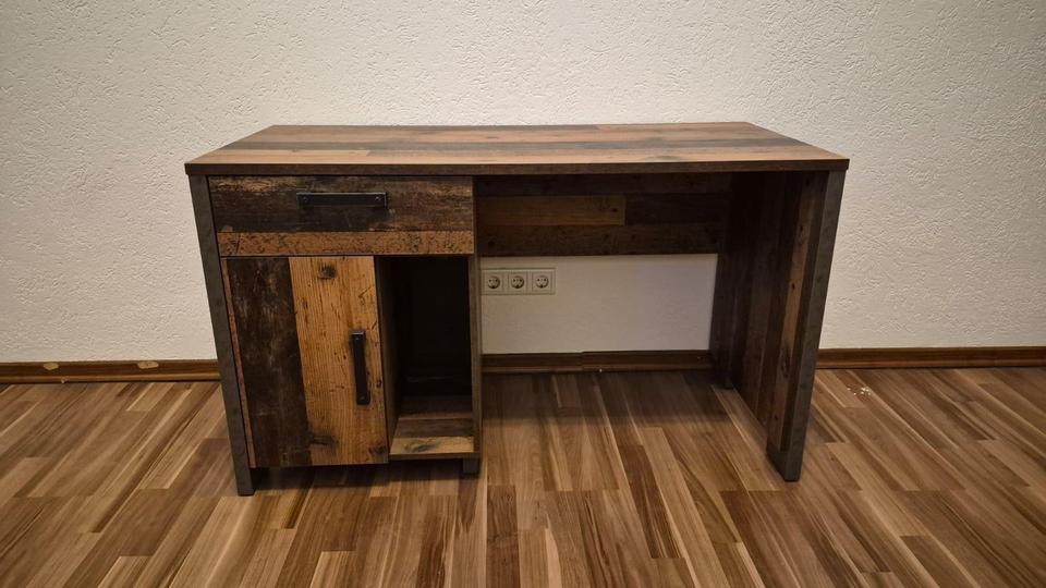 Etagenwohnung Essen Südviertel - 1 Zimmer, 20 m&sup2;, 320&euro; | Angebot:26334952
