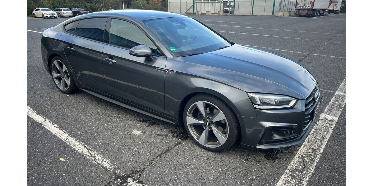 Audi A5 99.890 km 22.500 &euro; Dortmund 44265