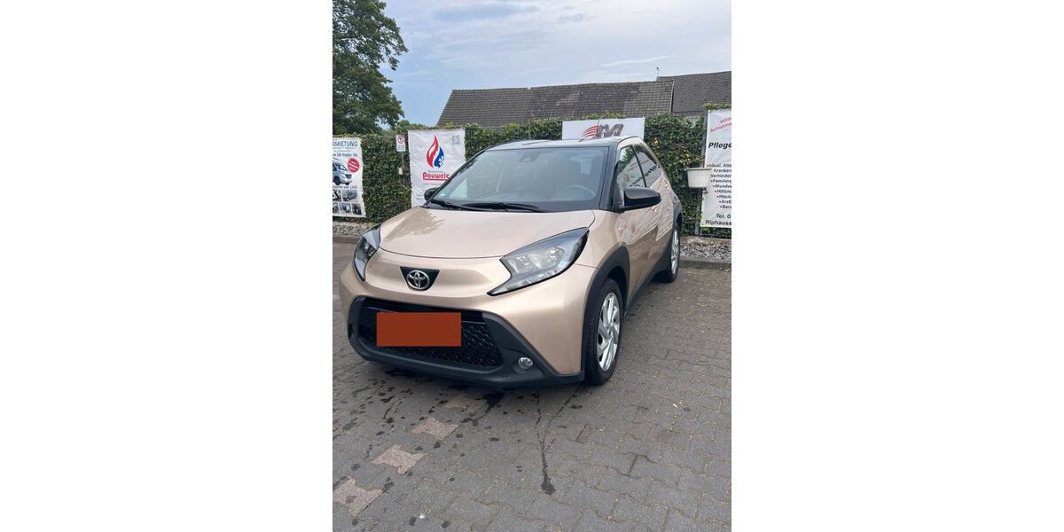 Toyota Aygo (X) 27.000 km 13.500 &euro; Waltrop 45731