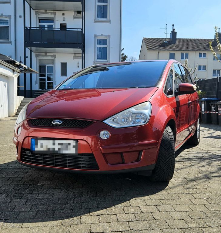 Ford S-Max 261.286 km 4.850 € Hattingen 45527