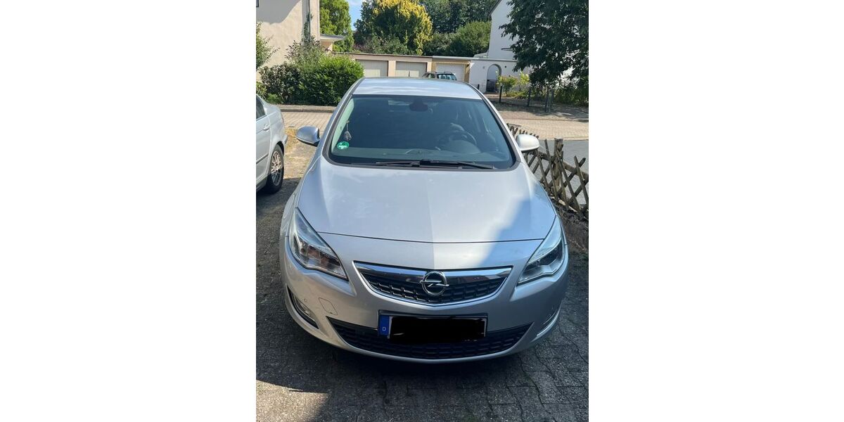 Opel Astra 102.000 km 6.600 &euro; Sprockhövel 45549