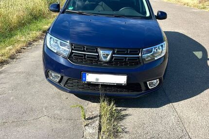 Dacia Logan 92.500 km 5.995 &euro; Dortmund 44149