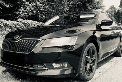 Skoda Superb 144.000 km 15.700 &euro; Dülmen 48249