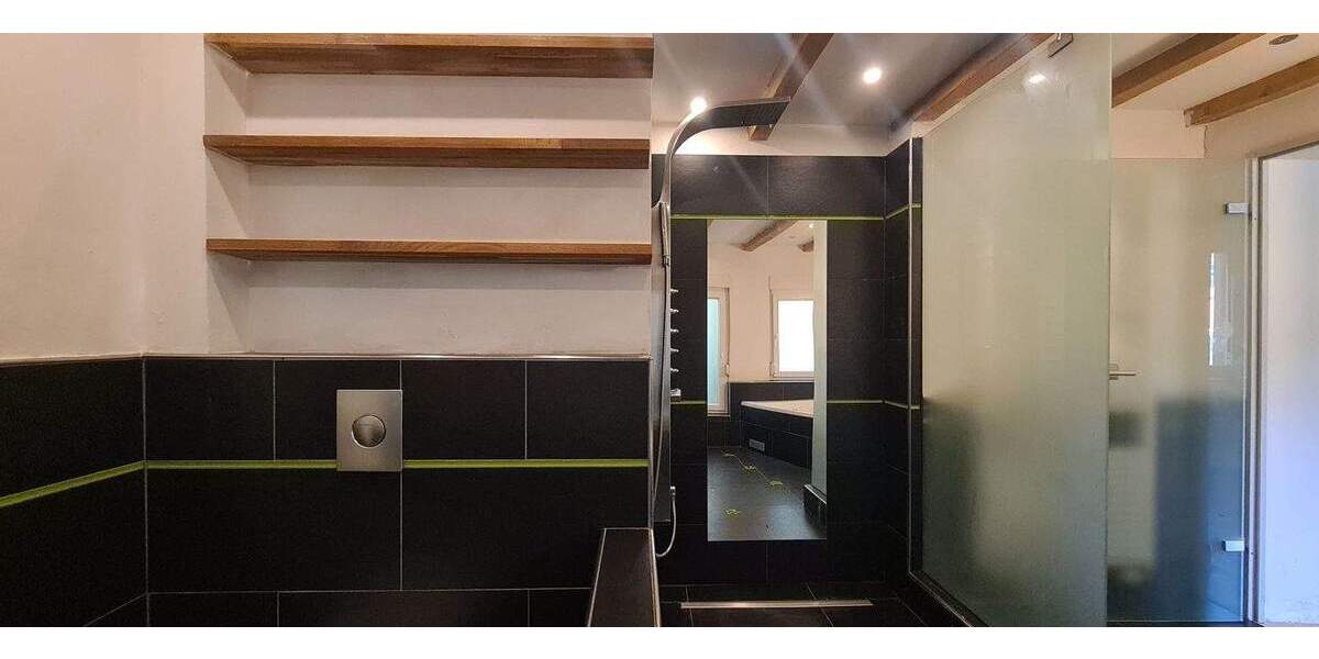 Etagenwohnung Bochum Harpen - 6 Zimmer, 133 m&sup2;, 230.000&euro; | Angebot:24390098