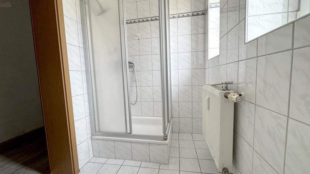 Jedem Kind ein eigenes Zimmer - charmante Maisonette mit Balkon. 5 zimmer