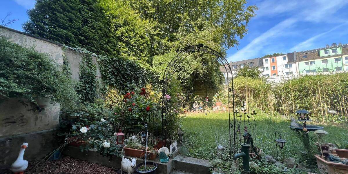 Mehrfamilienhaus, Wohnhaus Oberhausen Osterfeld-West - 1 Zimmer, 2.995.000&euro; | Angebot:26658333