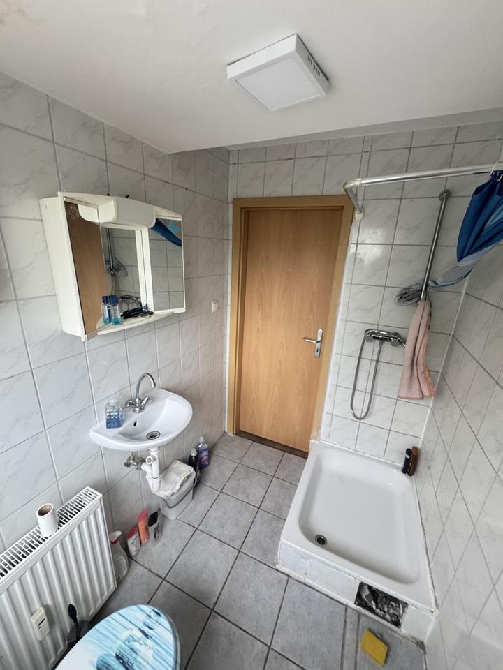 Schöne 3 Zimmer-Wohnung zu vermieten zimmer