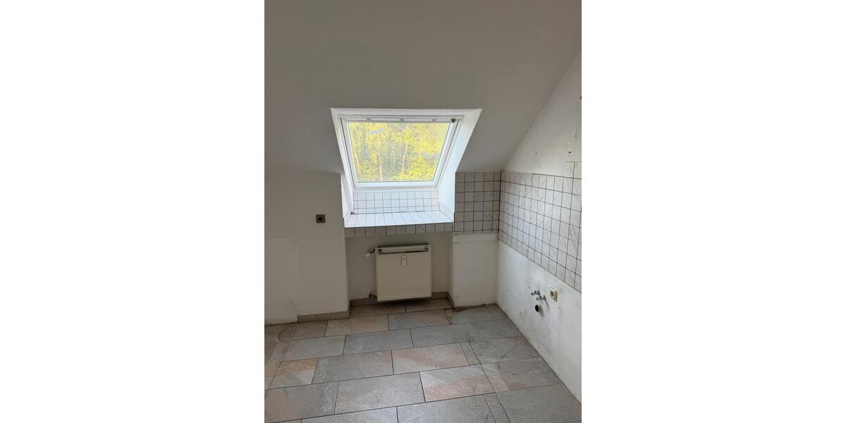Dachgeschoßwohnung Dortmund Huckarde - 3 Zimmer, 82 m&sup2;, 195.000&euro; | Angebot:27075726