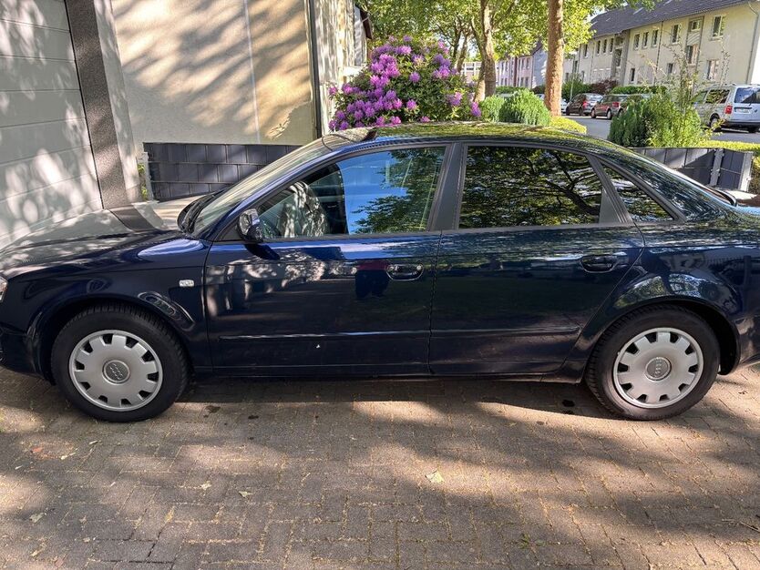Audi A4 193.000 km 3.000 € Essen 45141