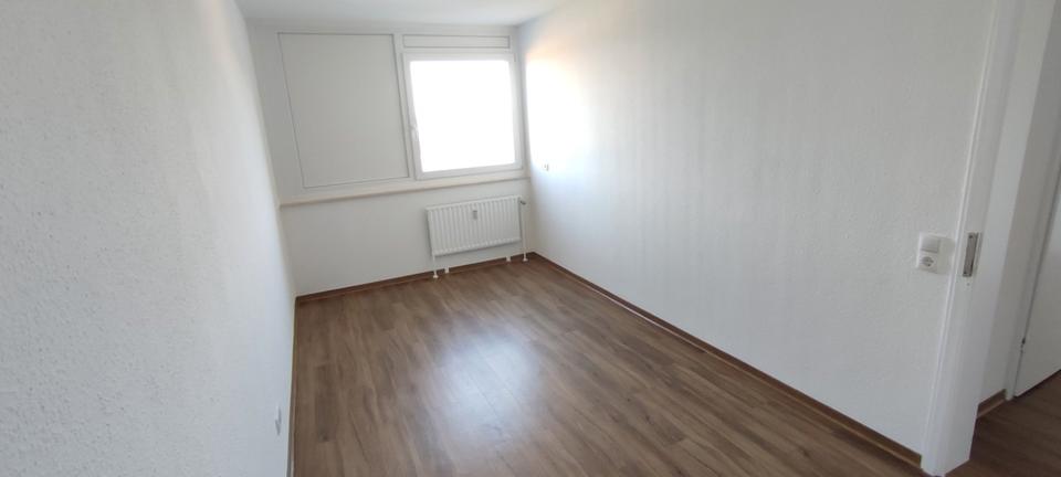 Dachgeschoßwohnung Dortmund Hombruch - 3 Zimmer, 80 m&sup2;, 824&euro; | Angebot:26222263