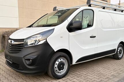 Opel Vivaro 215.000 km 6.290 &euro; Essen 45327