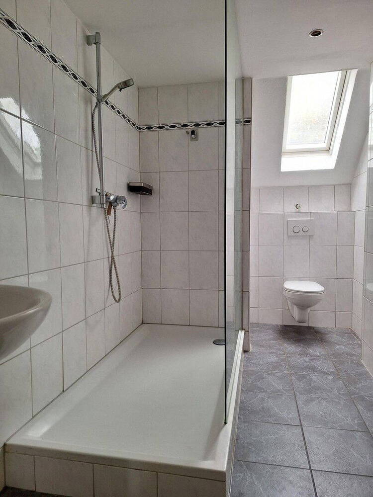 Modernisierte 2,5 Zimmer-KDB Wohnung (58qm) in ruhiger Lage von Essen Frintrop (Im Neerfeld 18)