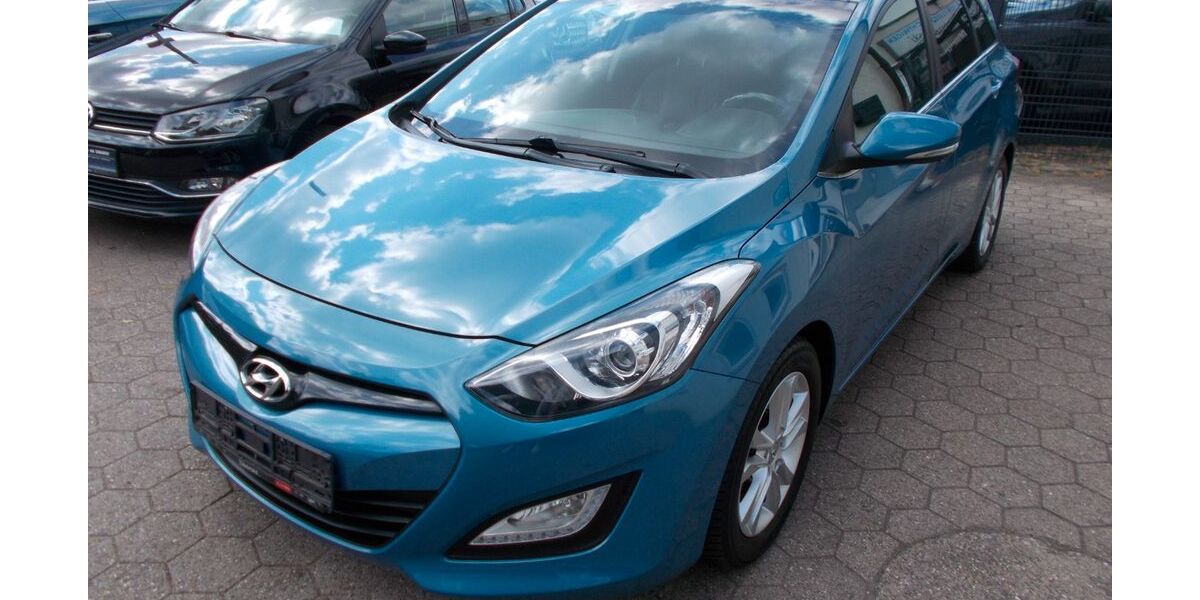 Hyundai i30 179.000 km 5.990 &euro; Bochum 44809