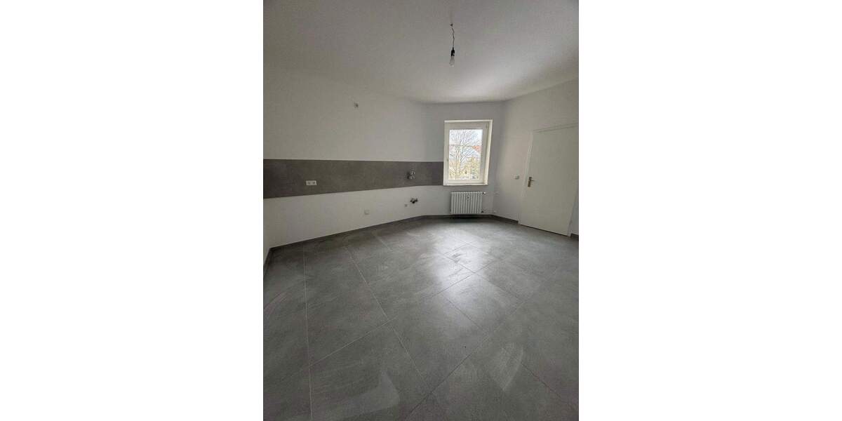 Etagenwohnung Witten Annen - 3 Zimmer, 85 m&sup2;, 890&euro; | Angebot:25341275