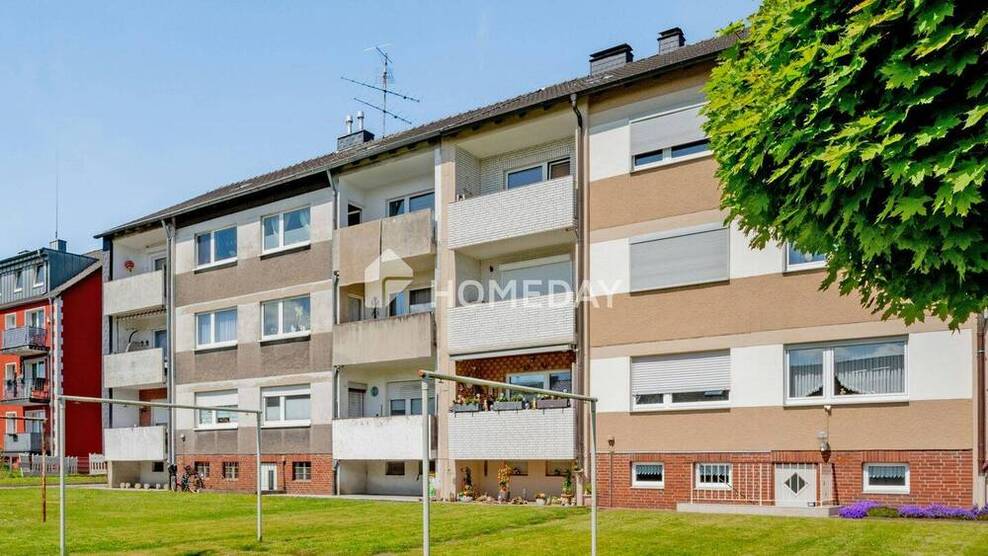 Gepflegte 3-Zimmer-Wohnung mit Südost-Loggia, Einbauküche und tollem Grundriss 3 zimmer