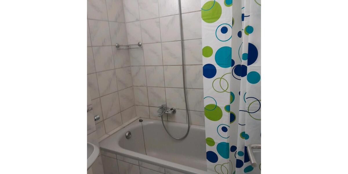 Etagenwohnung Essen Stadtkern - 3.5 Zimmer, 80 m&sup2;, 1.000&euro; | Angebot:25381598