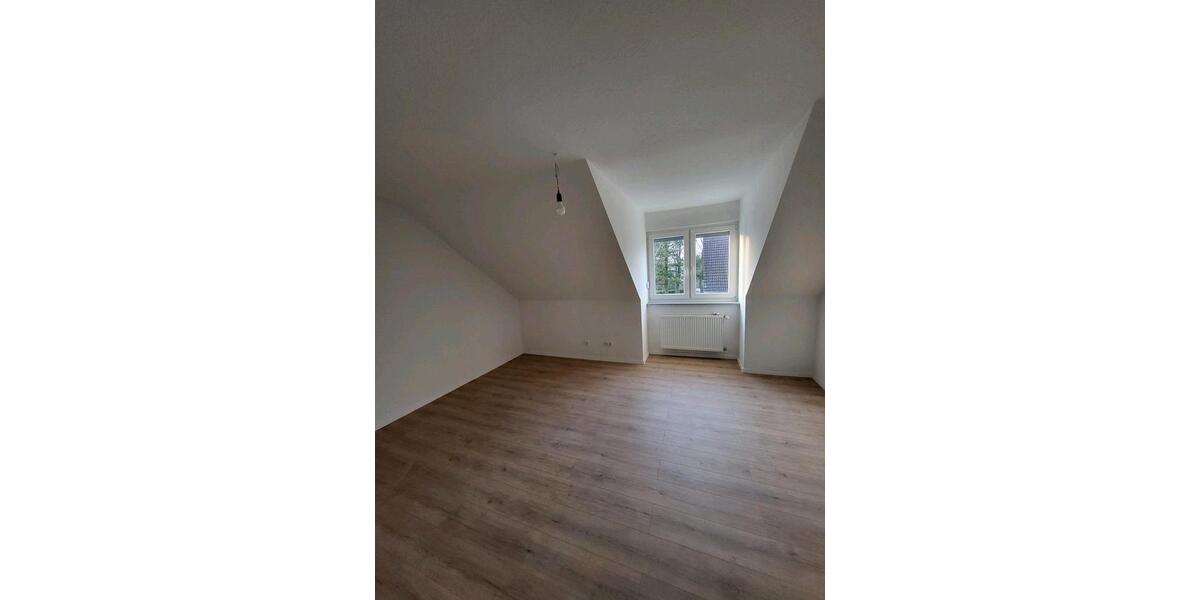 Dachgeschoßwohnung Witten Annen - 2 Zimmer, 55 m&sup2;, 632&euro; | Angebot:25302327