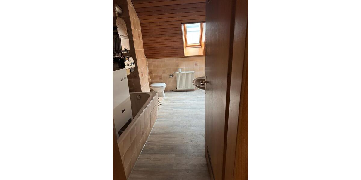 Einfamilienhaus Waltrop - 6 Zimmer, 290 m&sup2;, 3.000&euro; | Angebot:26154315