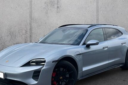 Porsche Taycan 28.271 km 84.490 € Recklinghausen 45665