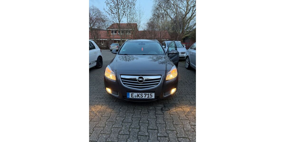 Opel Insignia 225.000 km 4.100 &euro; Essen 45326