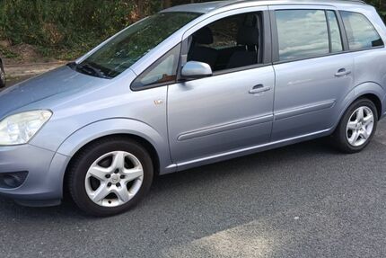 Opel Zafira 130.000 km 2.999 &euro; Recklinghausen 45659