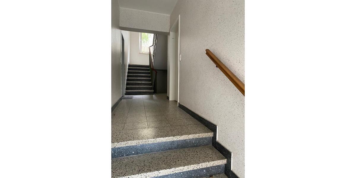 Erdgeschoßwohnung Essen Stadtbezirk VI - 2.5 Zimmer, 63 m&sup2;, 569&euro; | Angebot:26275312