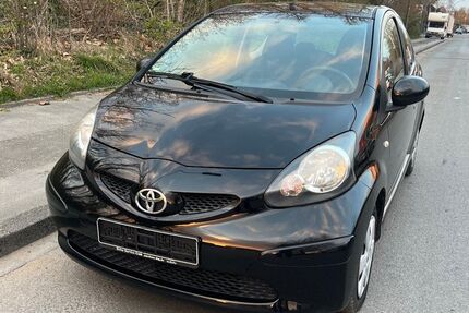Toyota Aygo (X) 213.000 km 1.650 &euro; Dortmund 44309