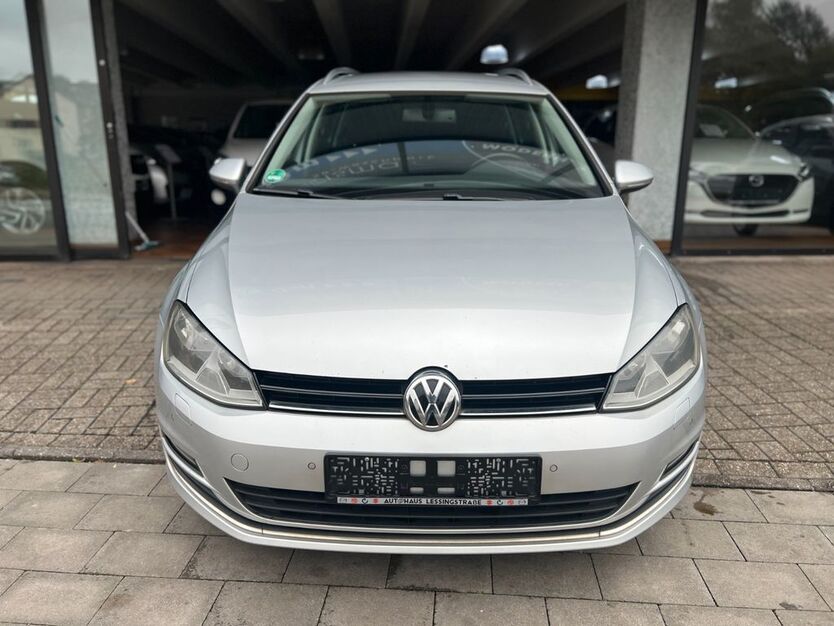 VW Golf 238.126 km 6.800 € Oberhausen 46145