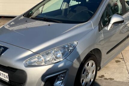 Peugeot 308 111.000 km 4.800 € Herten 45699