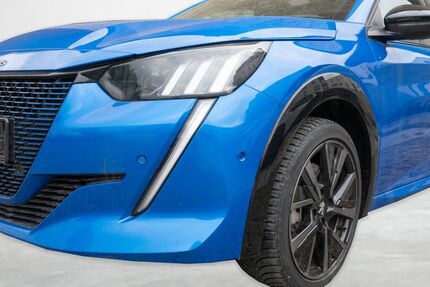 Peugeot 208 67.365 km 15.390 € Bochum 44801