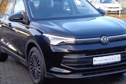 VW Tiguan 6.381 km 36.290 € Selm 59379