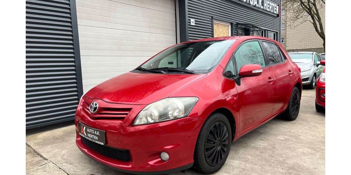 Toyota Auris 153.700 km 5.600 &euro; Herten 45699