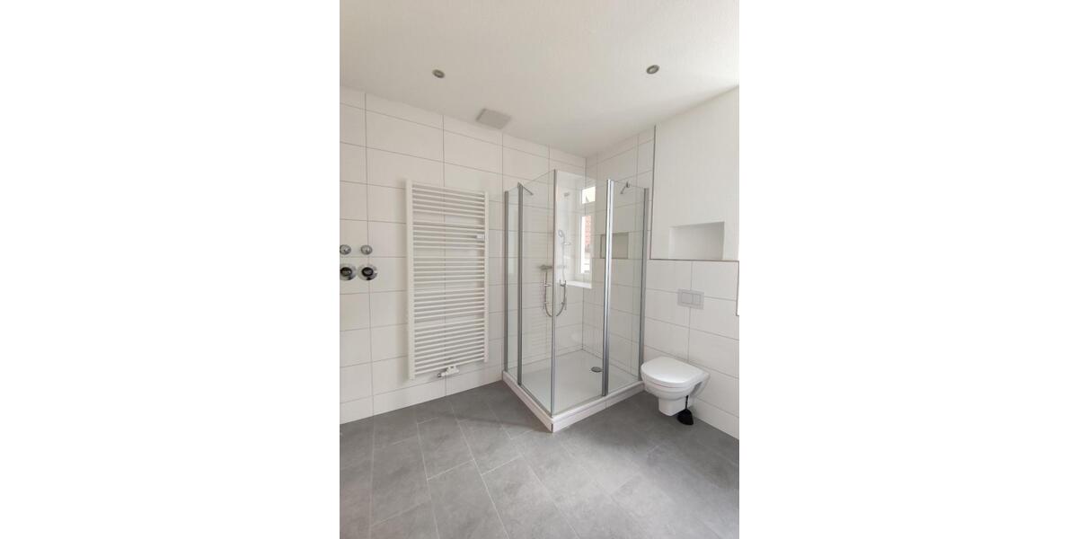 Etagenwohnung Lünen - 2 Zimmer, 84 m&sup2;, 840&euro; | Angebot:26249896