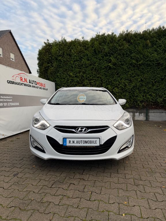 Hyundai i40 127.436 km 9.000 € Dortmund 44388