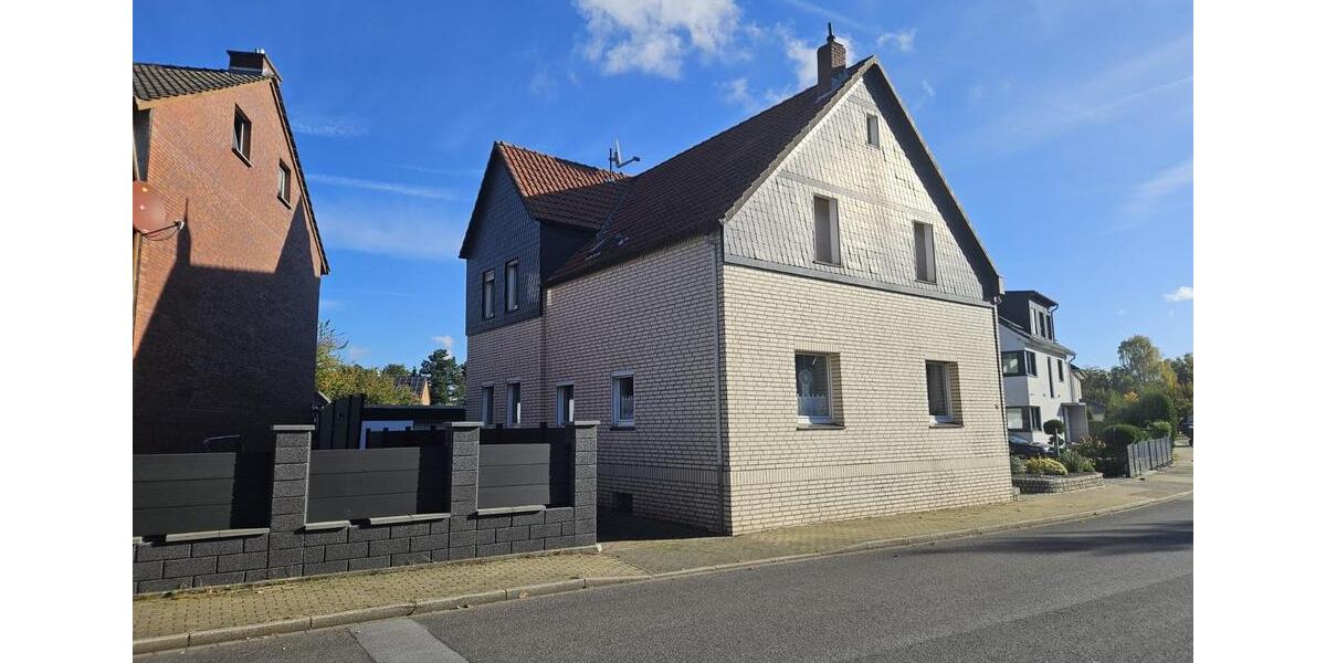 Mehrfamilienhaus Einfamilienhaus PV, Garten, ruhige Lage 7 zimmer