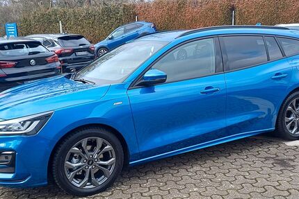 Ford Focus 9.900 km 23.980 &euro; Essen 45307