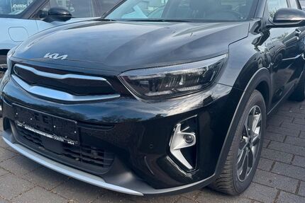 Kia Stonic 8.300 km 22.990 &euro; Dorsten 46282