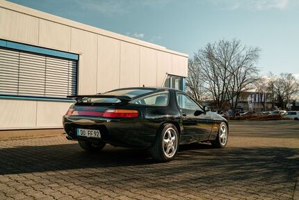 Porsche 928 160.902 km 58.000 € Dortmund 44319