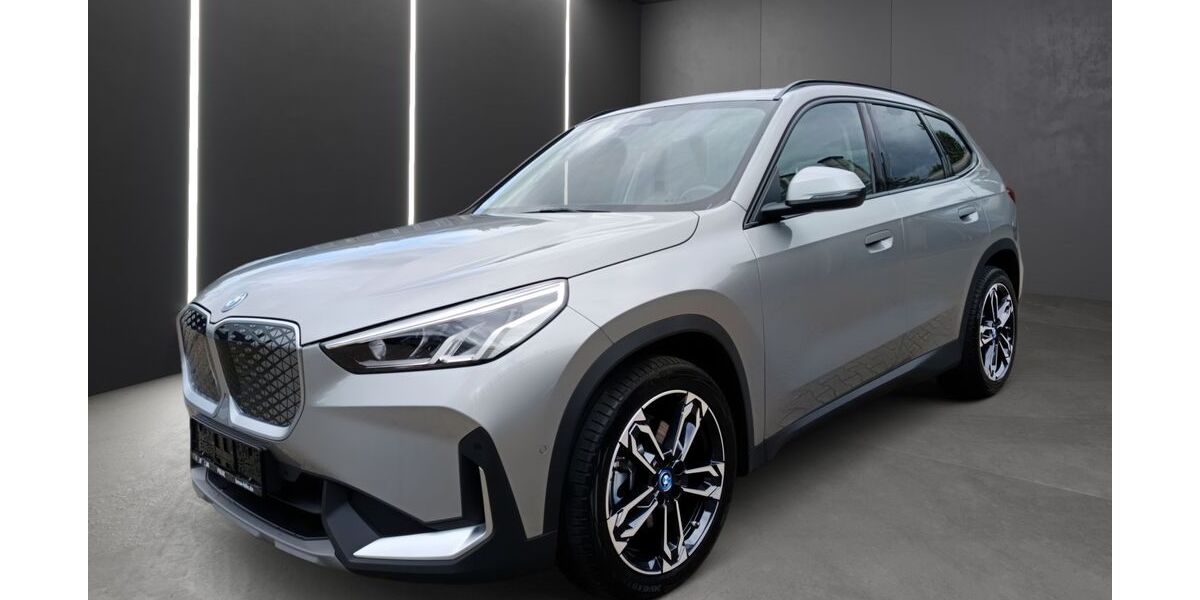 BMW iX1 9.873 km 40.938 &euro; Bottrop 46236