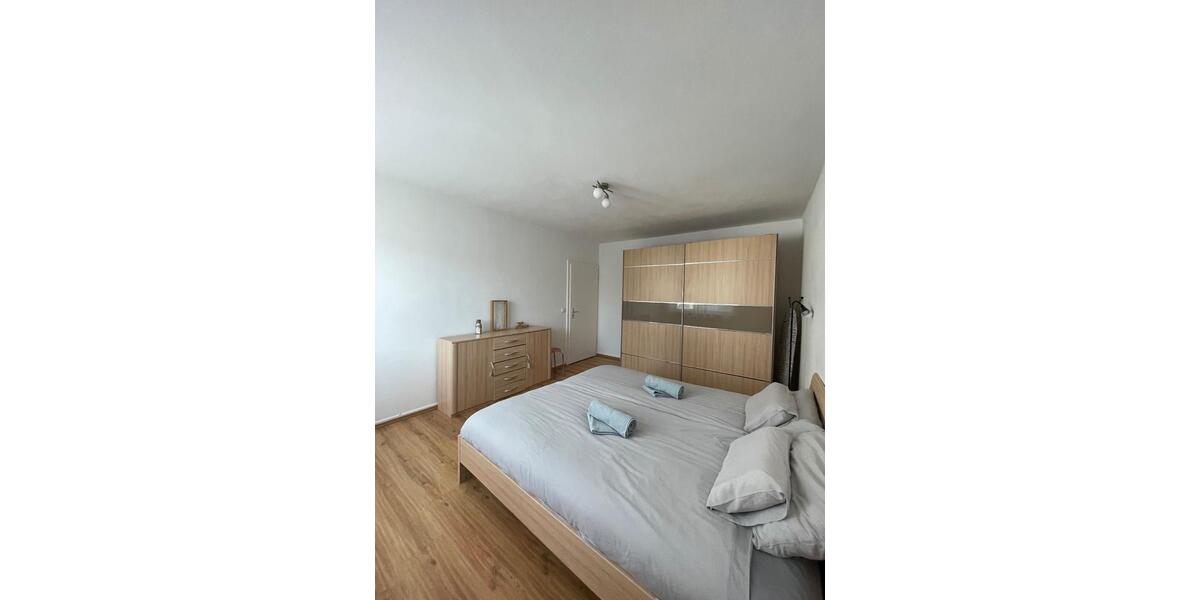 Etagenwohnung Essen Stadtbezirk VI - 2 Zimmer, 61 m&sup2;, 160.000&euro; | Angebot:25081260