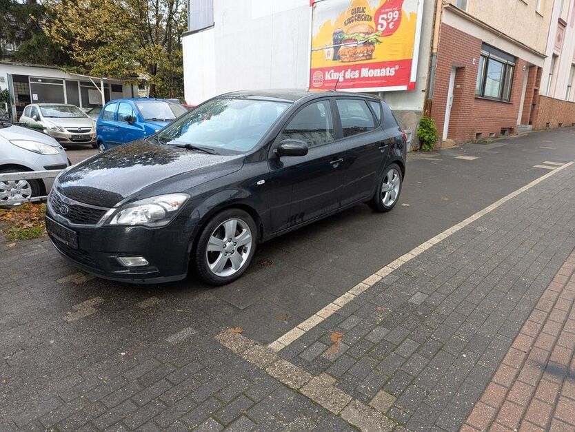 Kia ceed / Ceed 170.000 km 3.450 € Mülheim-Ruhr 45473