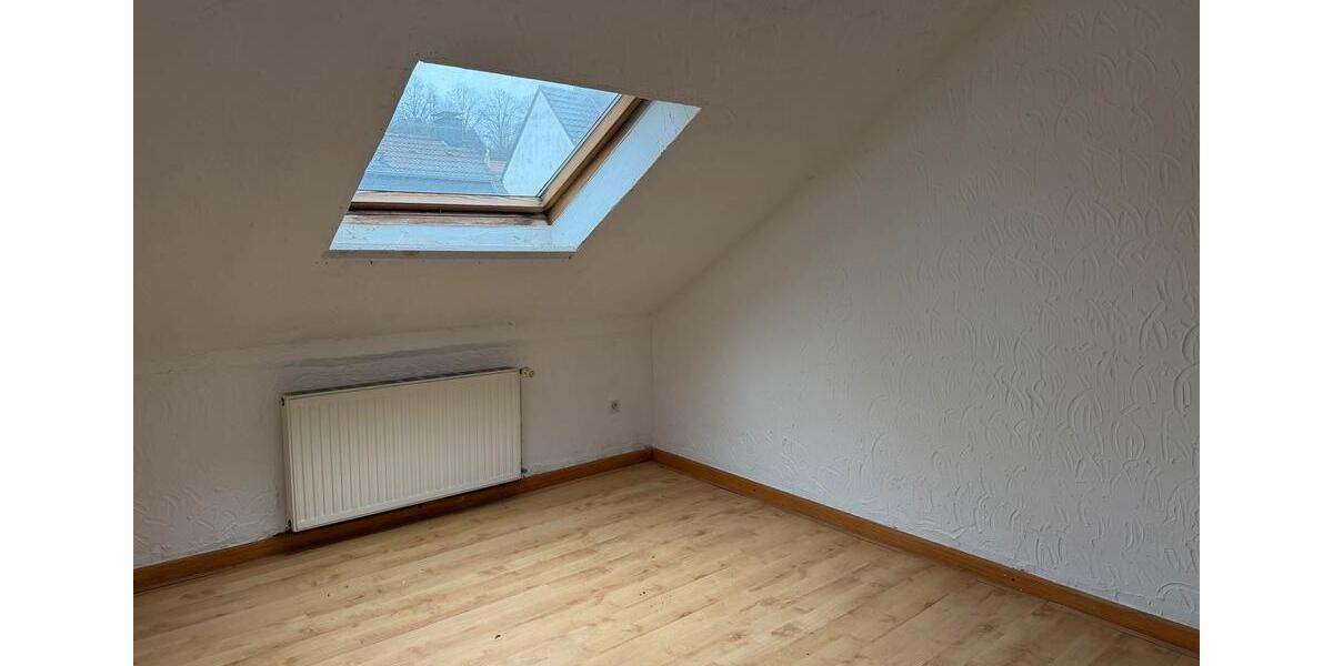 Dachgeschoßwohnung Lünen - 2.5 Zimmer, 43 m&sup2;, 350&euro; | Angebot:26322712