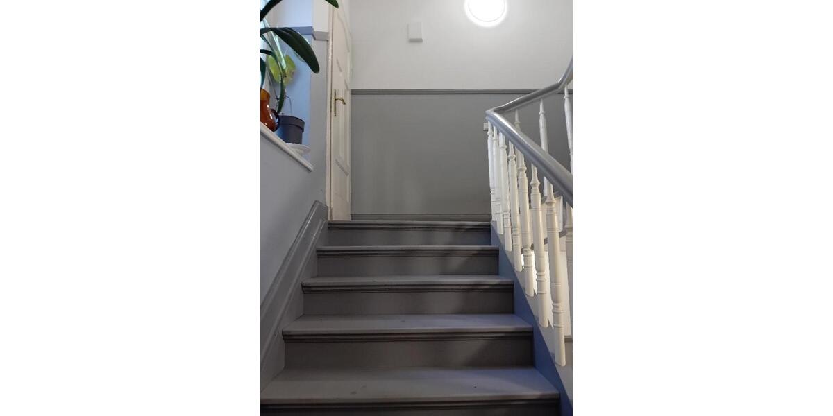 Dachgeschoßwohnung Oberhausen - 3.5 Zimmer, 100 m&sup2;, 195.000&euro; | Angebot:24979111